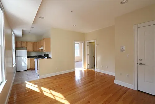 20 Trowbridge St #2 Photo 1