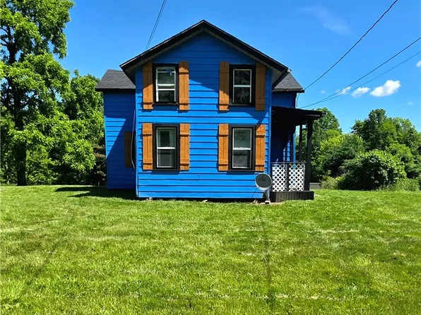 5860 Kirk Rd, Canfield, OH 44406