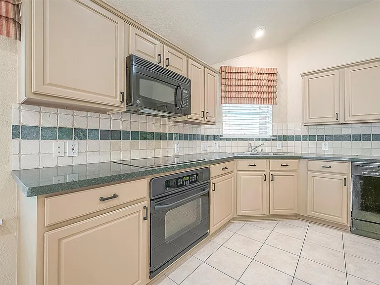 134 E Foxbriar Forest Cir — Photo 27