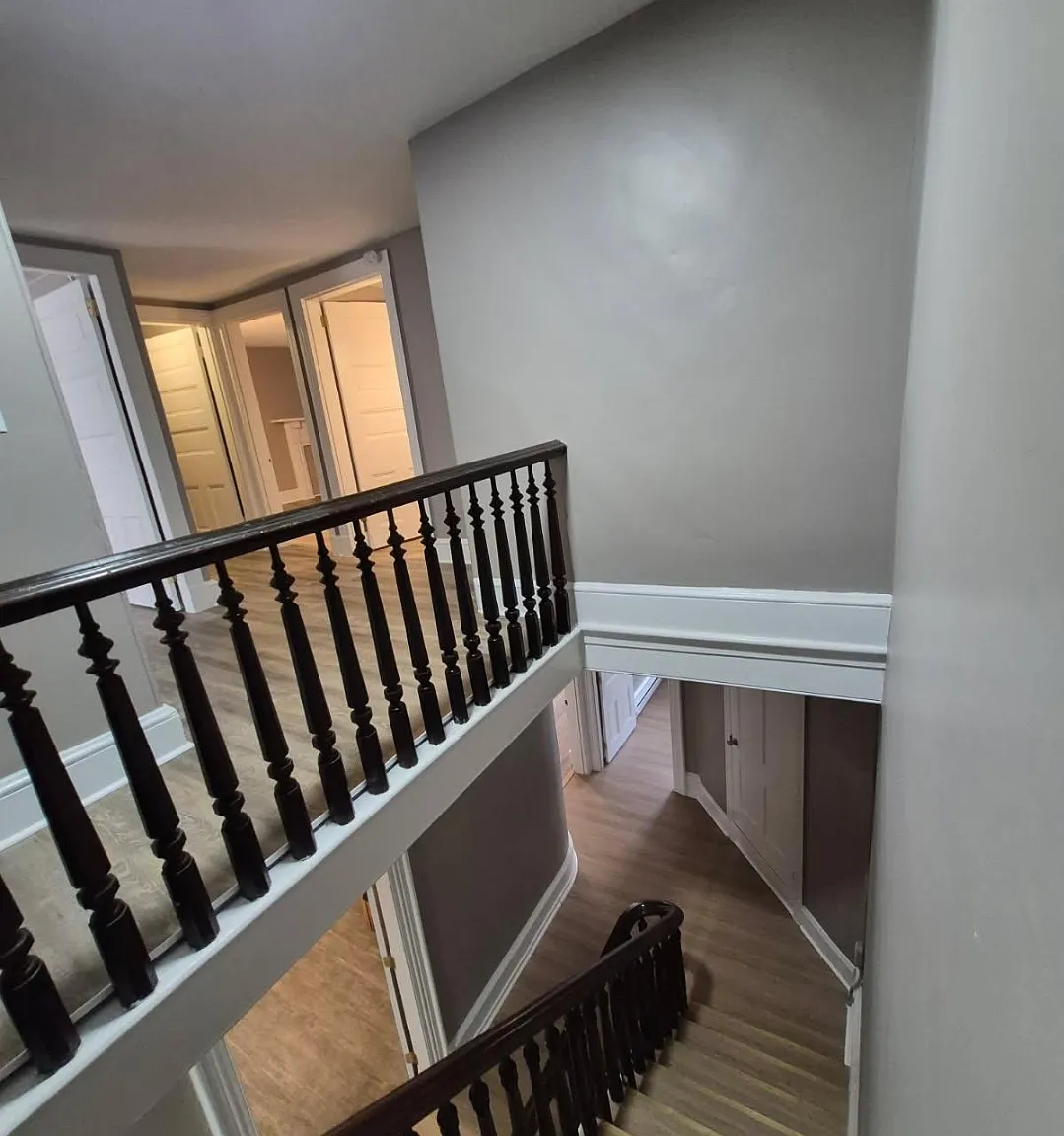 4 bed, 984 sqft, $1,400 — Photo 1