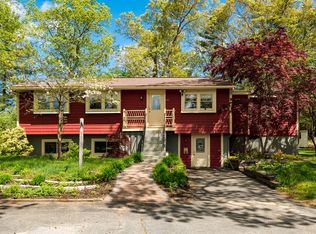 201 Mattakeesett St, Pembroke, MA 02359