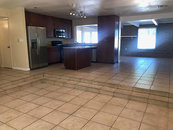 2nd image of 3402 E Lupine Ave