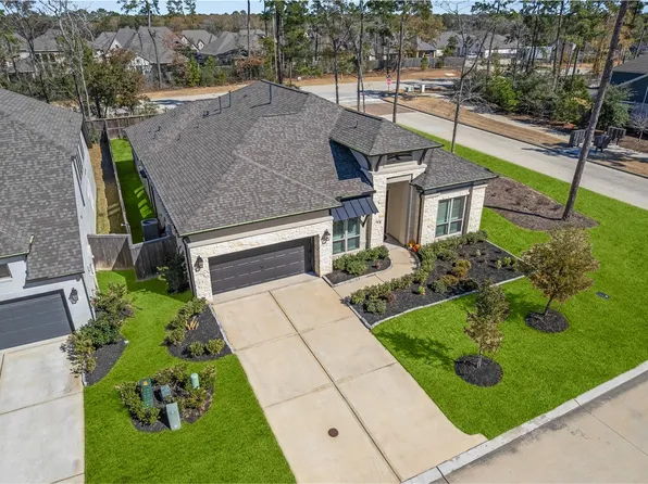 542 Carina Gaze Dr, Willis, TX 77318