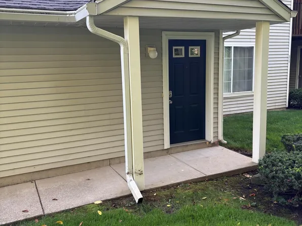 153 Hunters Ln NE #62, Rockford, MI 49341