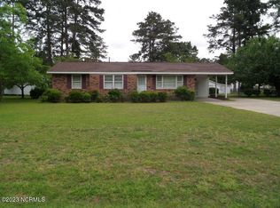720 Circle Dr, Trent Woods, NC 28562