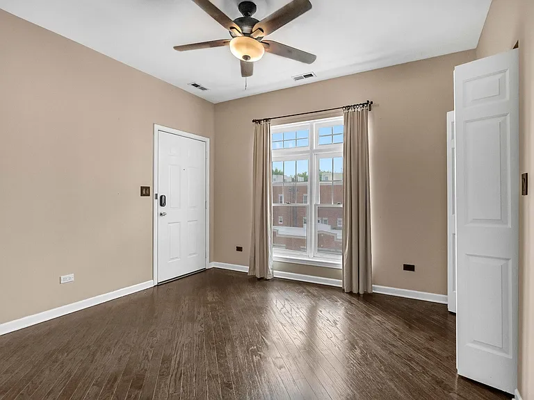 1406 S Halsted St #3B — Photo 13