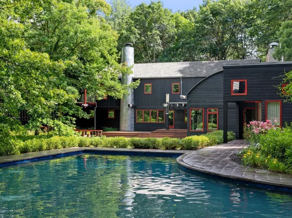 5152 Schaefer Rd, Edina, MN 55436