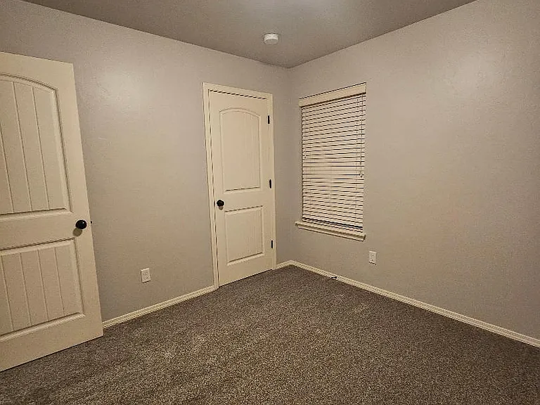 2732 Lerkim Ln — Photo 15