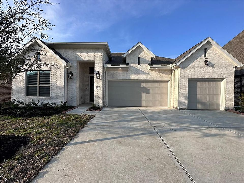 1st image of 21130 Yellow Bay Dr