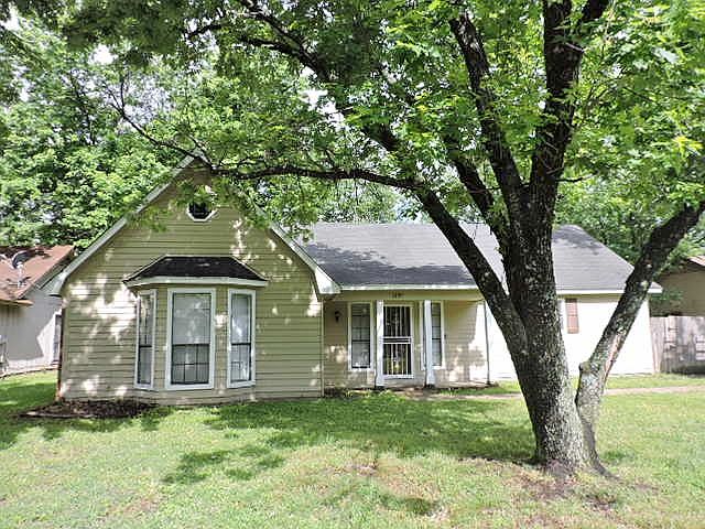 1st image of 3395 Hallshire Dr