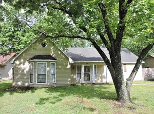 3395 Hallshire Dr, Memphis, TN 38115
