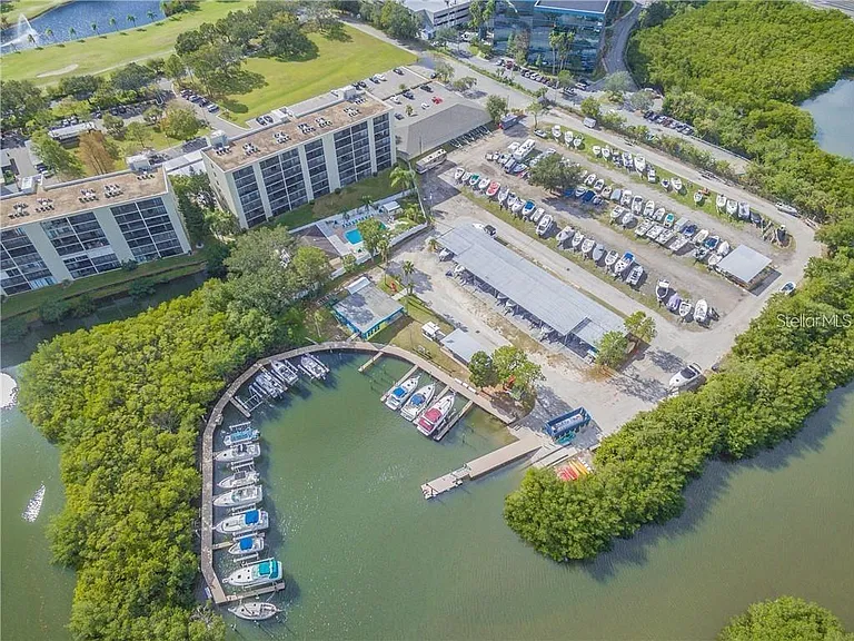 2700 Cove Cay Dr #1-6D — Photo 1