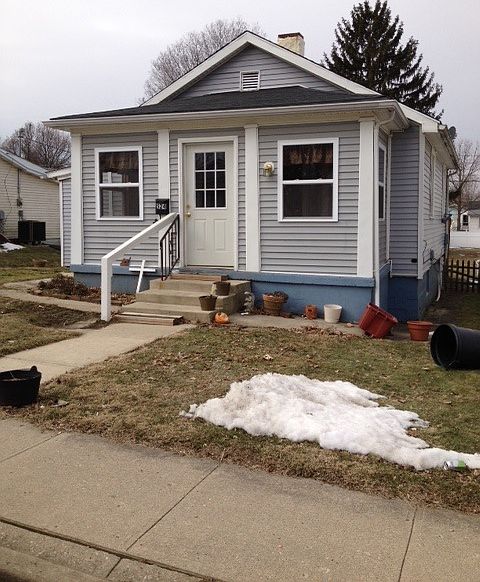 1st image of 524 Louden St
