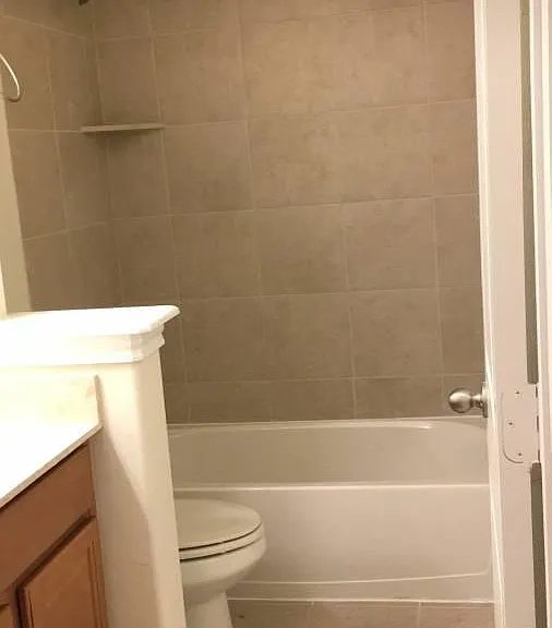 2nd Bathroom