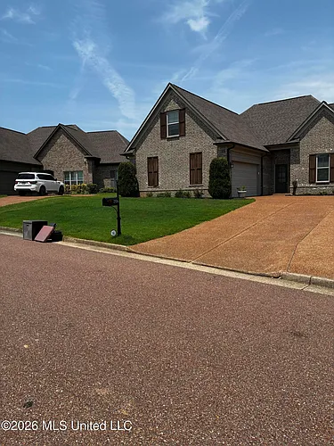 2576 Summer Knoll Dr Photo 1
