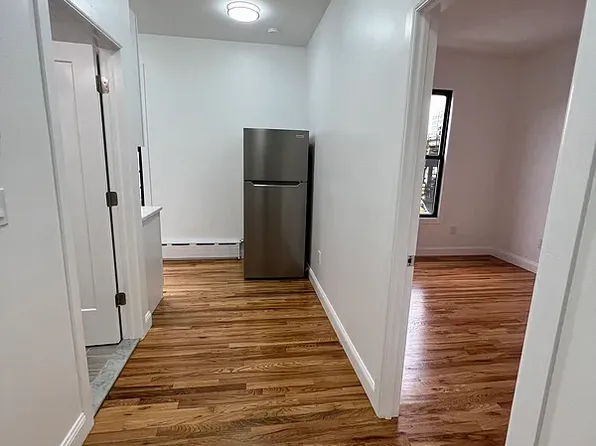 274 41st Street image 11 of 12