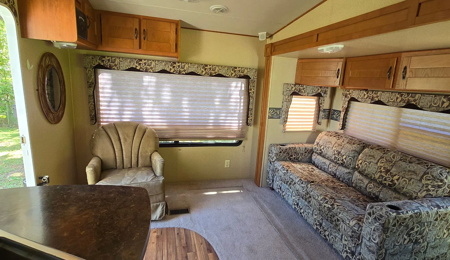 1 Bed 1 Bath camper — Photo 4