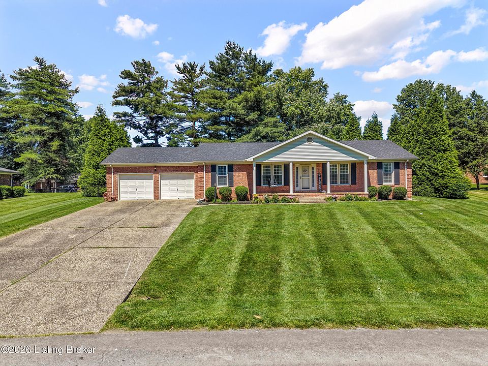 1st image of 202 Edgewood Dr
