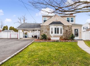 28 Court St, Oceanside, NY 11572