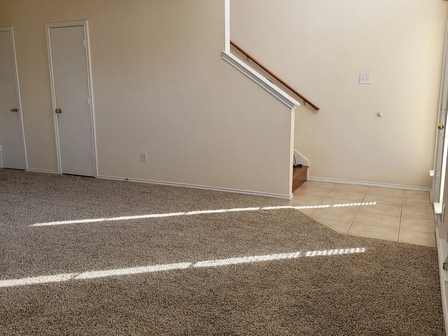 3 bed, 2.5 bath, 2057 sqft, $2,700 — Photo 4