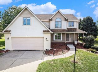 2382 Flagstone Dr, Flushing, MI 48433