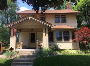 2414 E Jarvis St, Shorewood, WI 53211