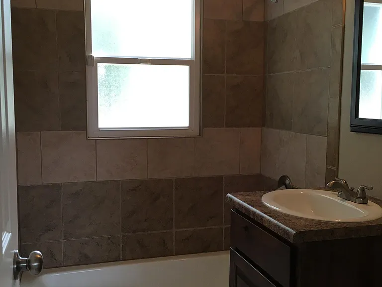 Wedgewood Dr — Photo 9
