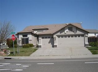 8707 Freesia Dr, Elk Grove, CA 95624