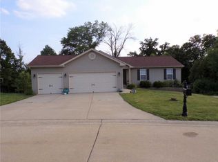 228 Rockport Dr, Troy, MO 63379