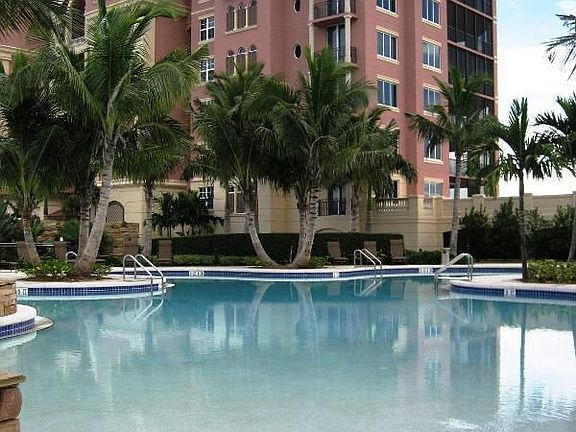 4th image of 24031 Via Castella Dr APT 1103