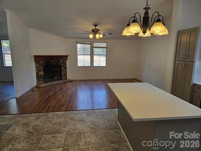 1718 Measmer St — Photo 19