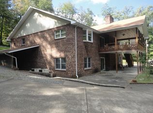 55 Country Club Rd, Terra Alta, WV 26764