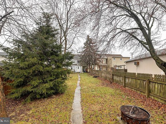 4th image of 8 Fair Ave