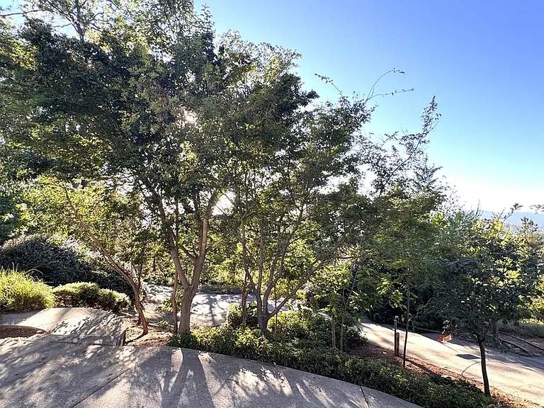 146 Northridge Dr — Photo 43