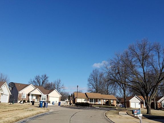5th image of 6821 Grove Springs Ct