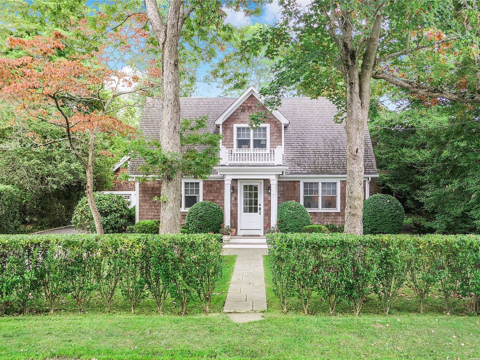 7 Woodland Park Road, Bellport, NY 11713 MLS 3512422 Zillow
