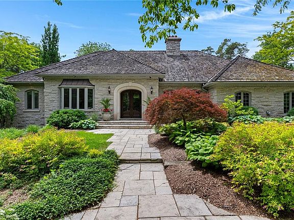 4th image of 101 Deerpath Rd