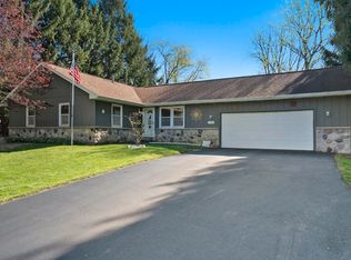 1203 E Wellington Dr, Warsaw, IN