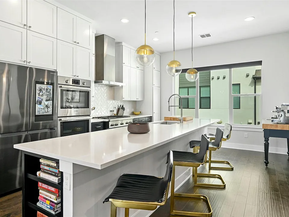 4604 Longevity Dr