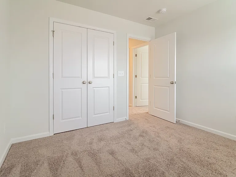 518 Whittier St — Photo 12