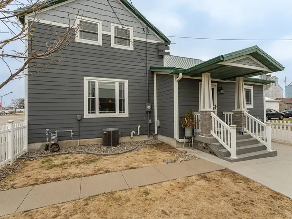 5 1st St SE, Lewiston, MN 55952