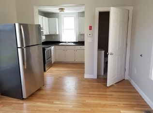 283 Market St #2, Rockland, MA 02370