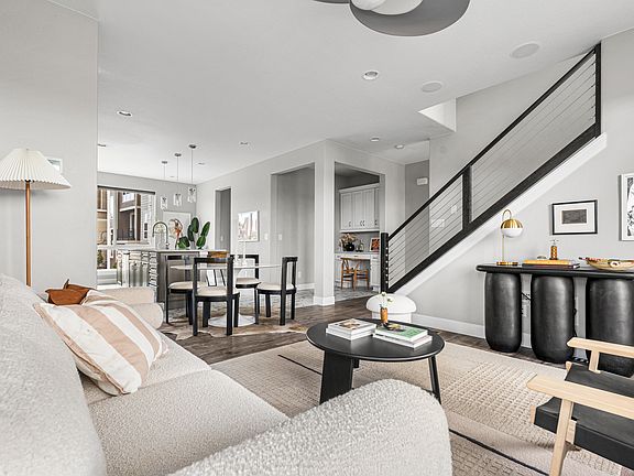 4th image of 2543 Mayotte Way