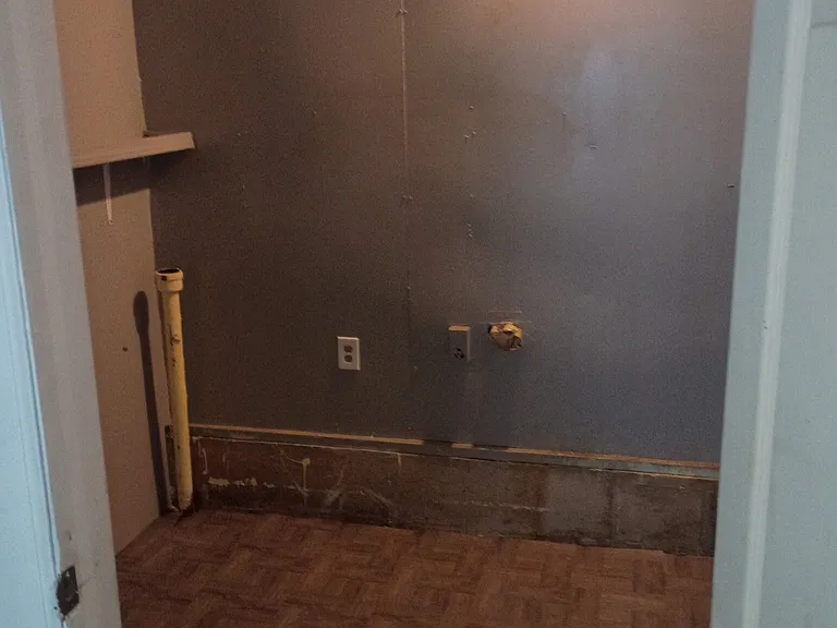 1514 NW Smith Ave — Photo 8