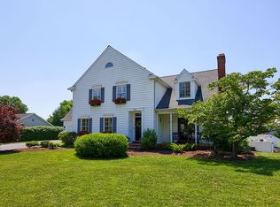 124 Sandstone Dr, Willow Street, PA 17584