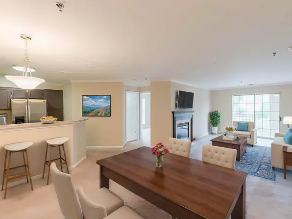 1100 Quaker Hill Dr APT 301, Alexandria, VA 22314