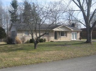 75 Conrad Est, Irvine, KY 40336