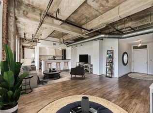 204 Travis St APT 4B, Houston, TX 77002