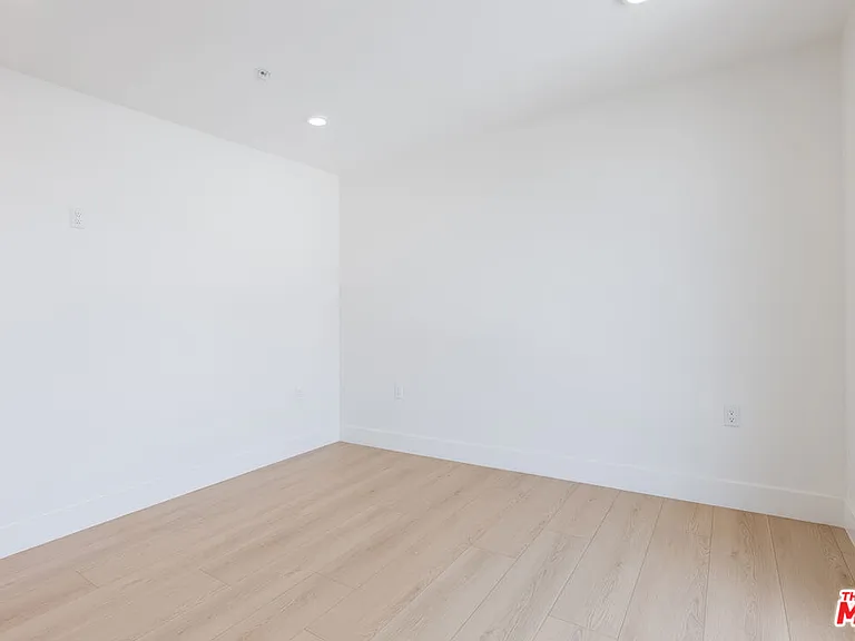 8561 Belmont St #6 — Photo 8