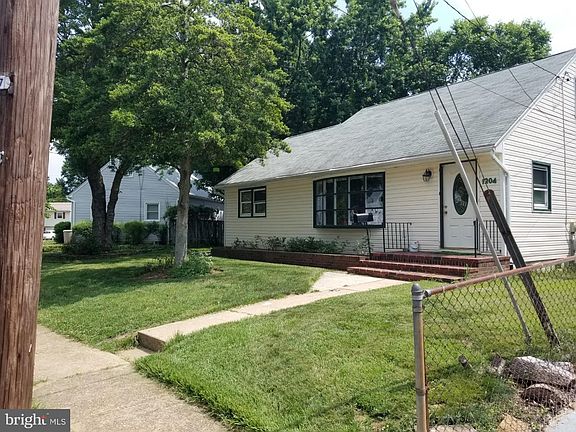 2nd image of 1204 Sterling Dr